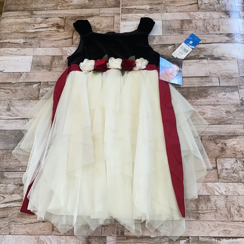 Black, White, Burgundy Dress Size 8